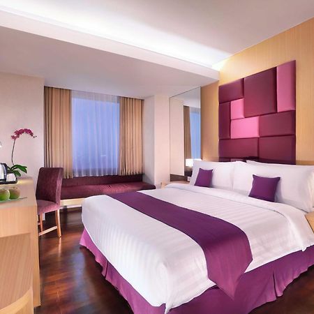 Quest Hotel Darmo - Surabaya By Aston Exterior foto