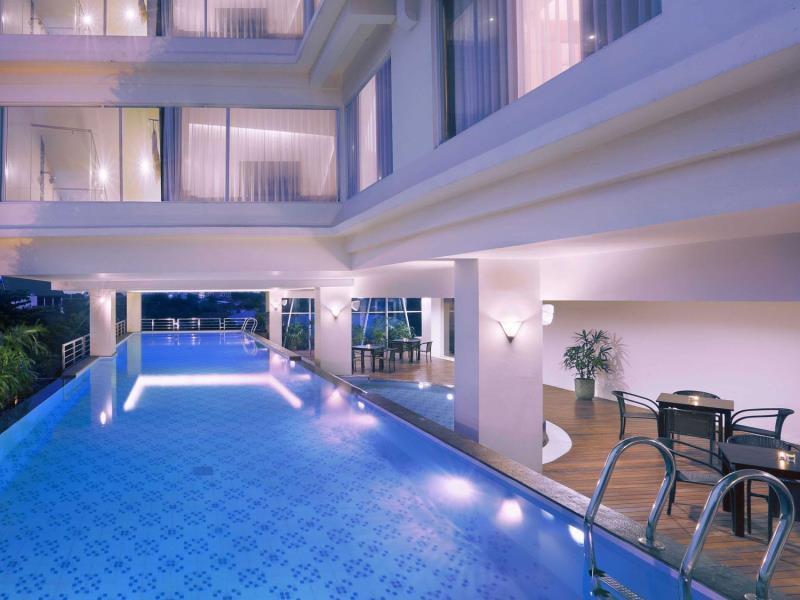 Quest Hotel Darmo - Surabaya By Aston Exterior foto