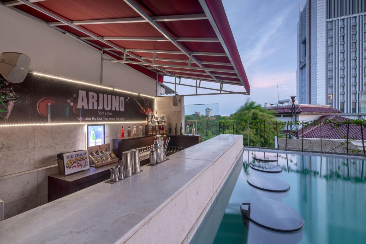 Quest Hotel Darmo - Surabaya By Aston Exterior foto